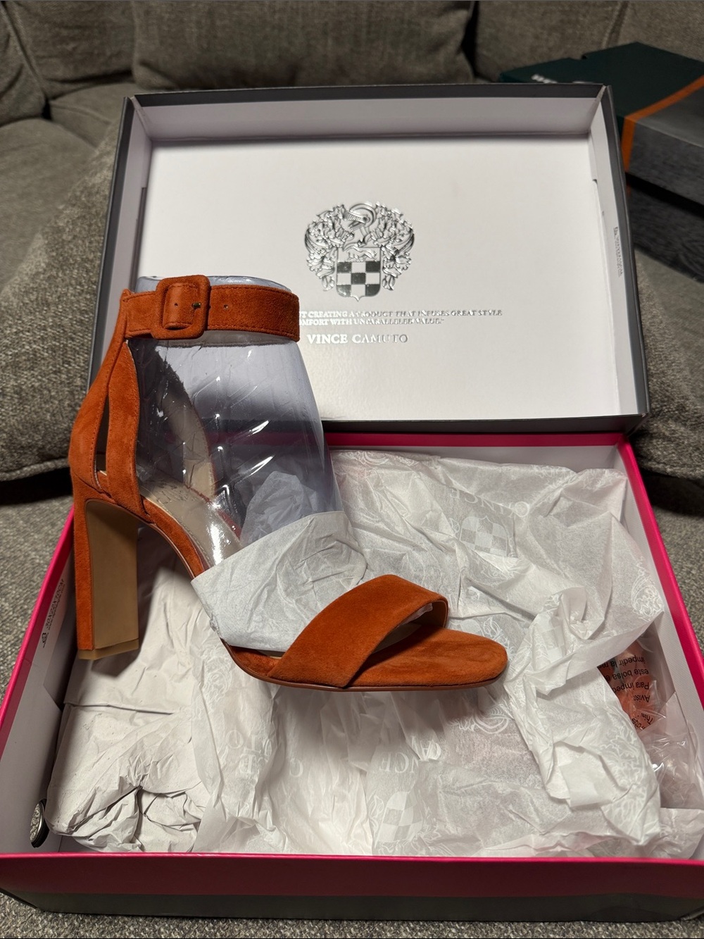 Vince Camuto Henna Rust Suede Ankle Strap Block Heel Sandals Size 7